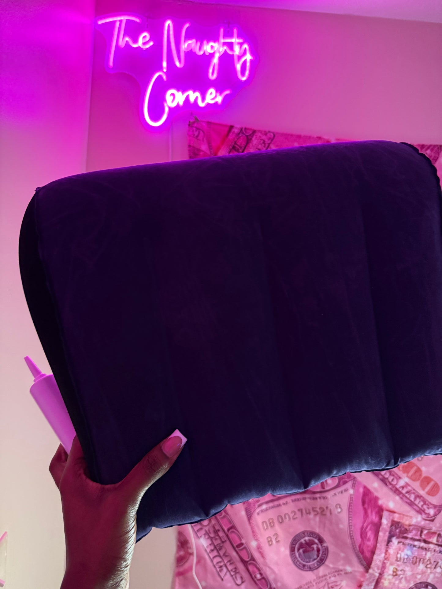 The Naughty Wedge – Inflatable Positioning Pillow